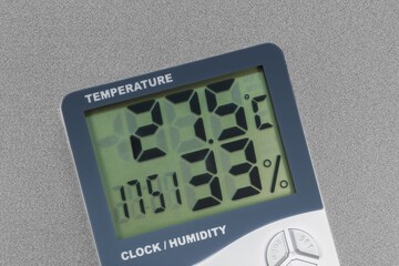 Temperature and humidity guage